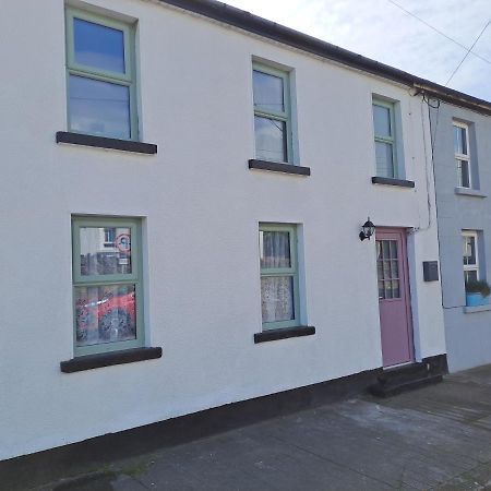 3-Bed Corner Terrace House By The Sea Wicklow Town Villa Exterior photo